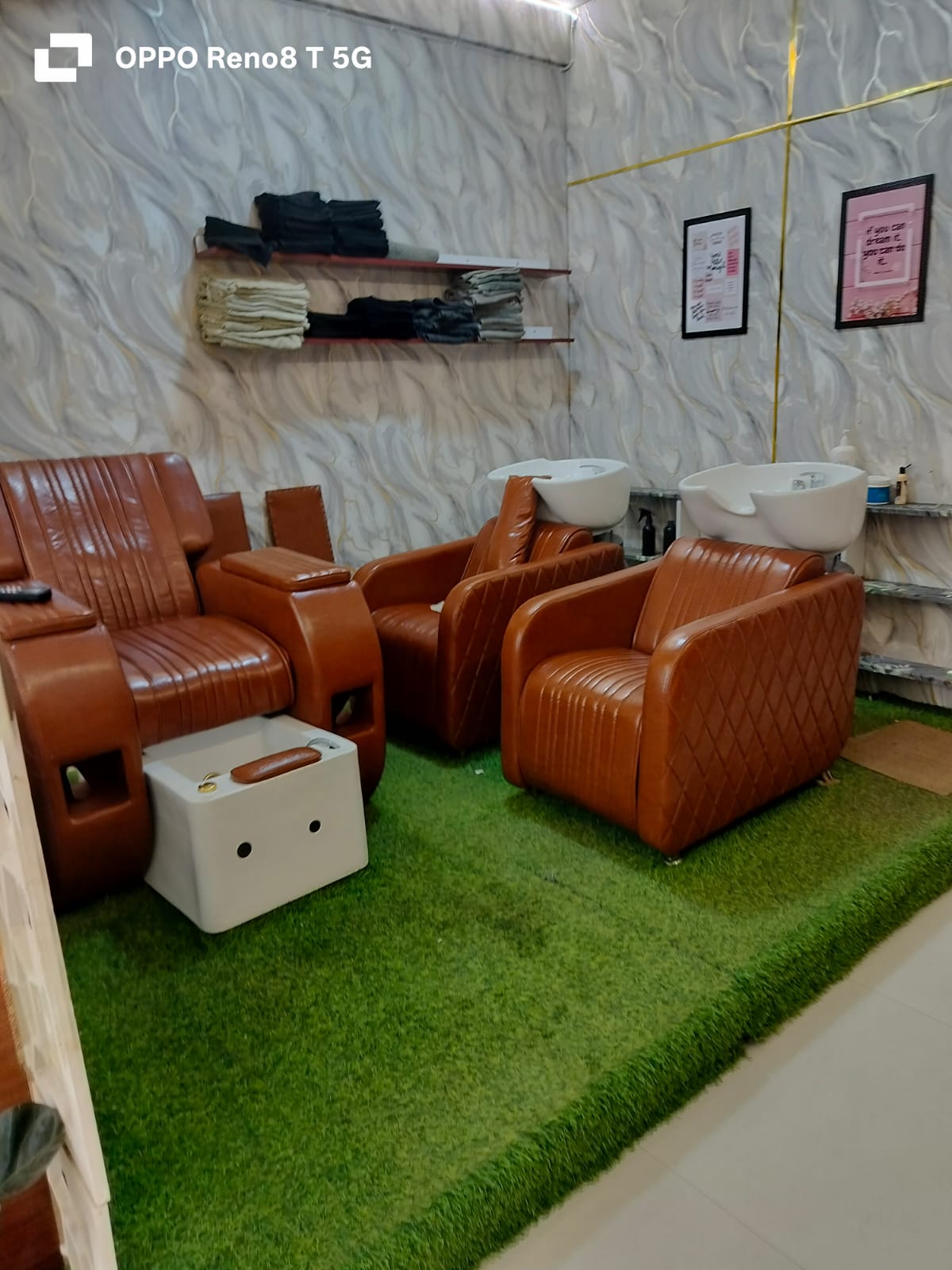 MU Unisex Salon gallery