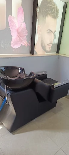 Smile Unisex Salon & Spa gallery