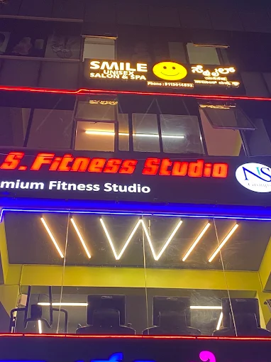 Smile Unisex Salon & Spa gallery